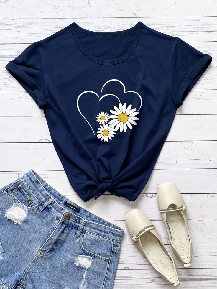 HEART AND FLORAL PRINT TEE