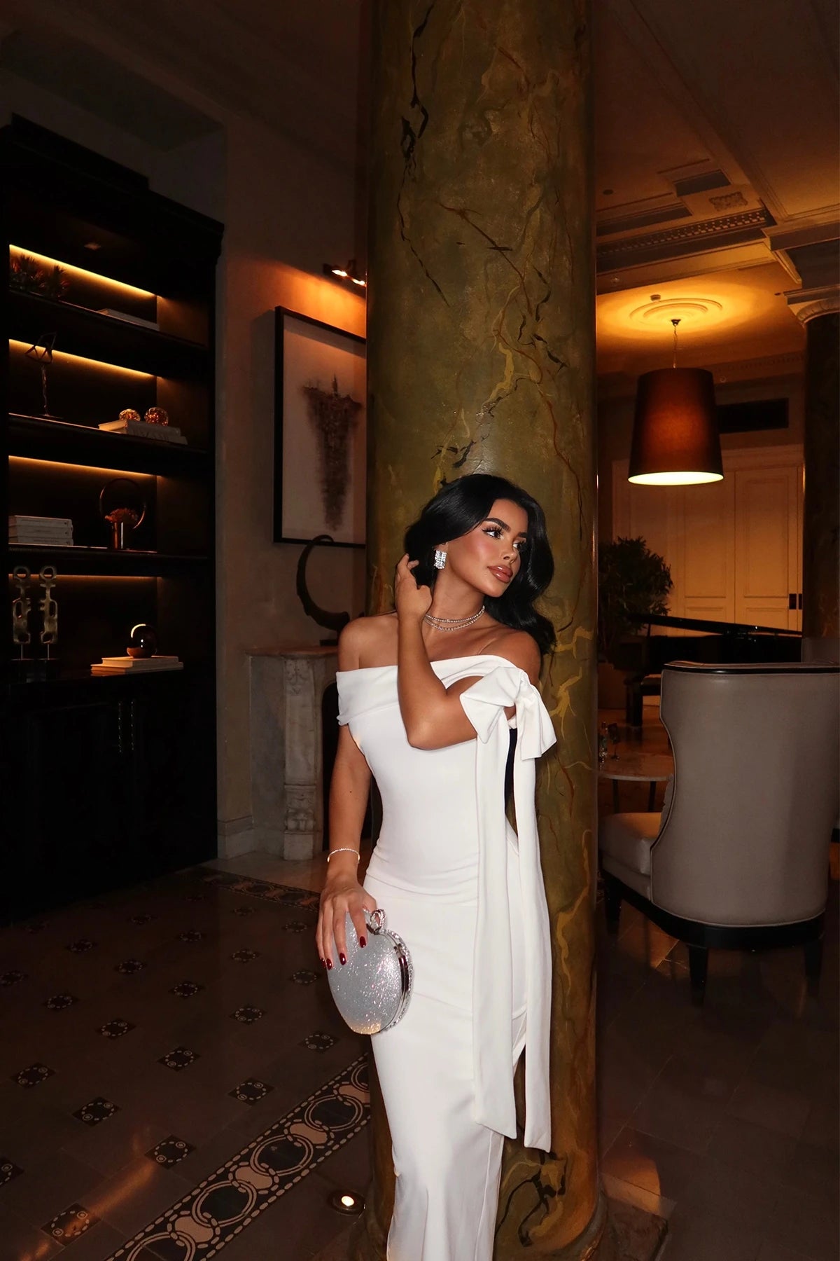 SUMMER COMMUTE PLAIN COLOUR ELEGANT OFF-SHOULDER LARGE BOW MIDI DRESS