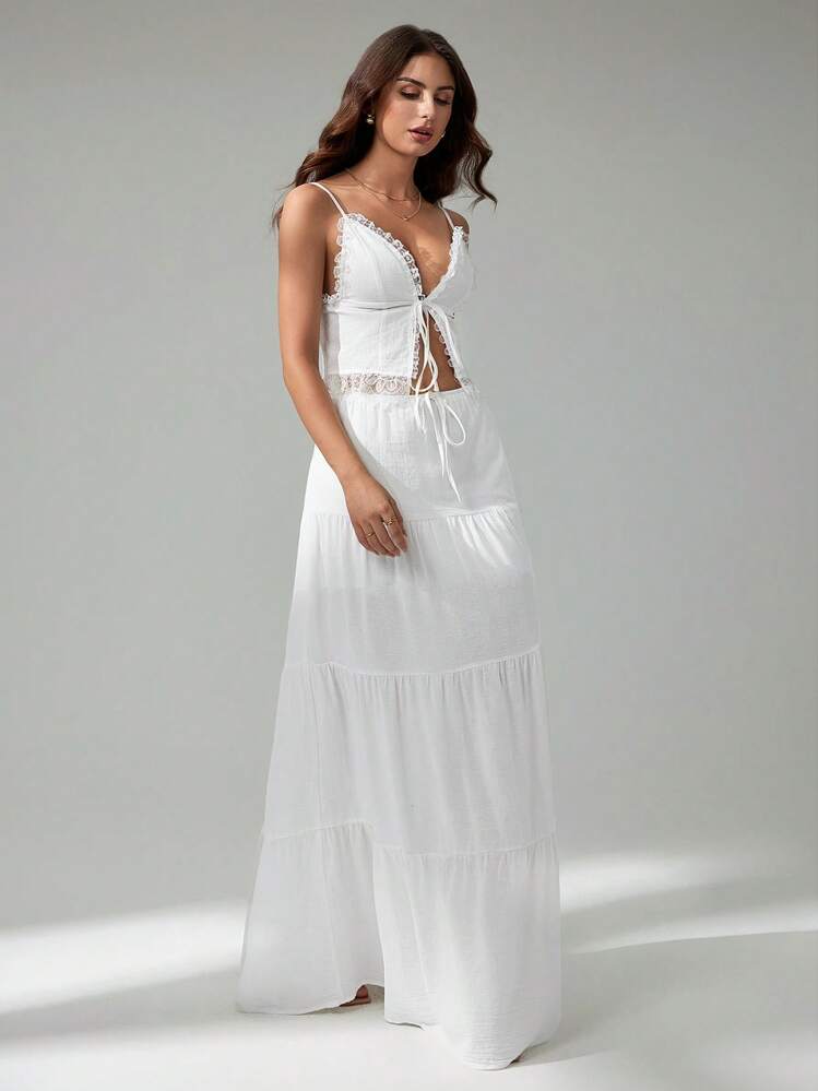 2pcs Women Contrast Lace Camisole & Mini Skirt Set