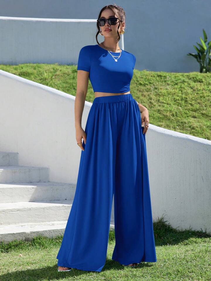 WOMEN’S SUMMER TWO PIECE ROUND NECK OUTFIT