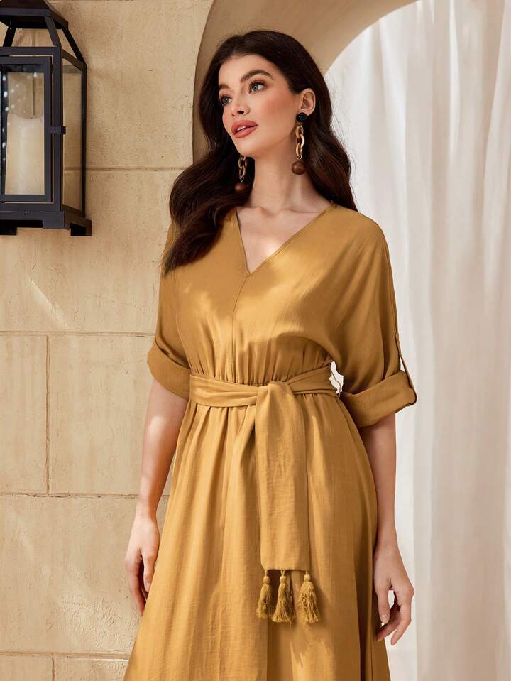 Women's V-Neck Solid Color Waist Belt And Tassel Decorated Elegant Arabic Summer Dress