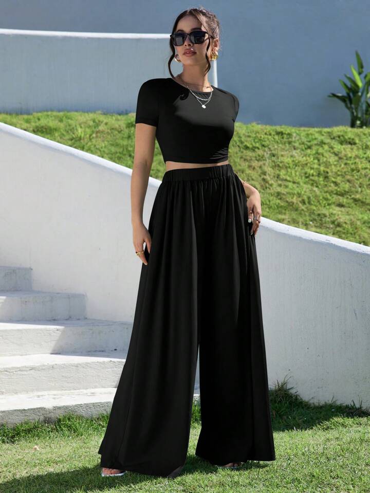 WOMEN’S SUMMER TWO PIECE ROUND NECK OUTFIT