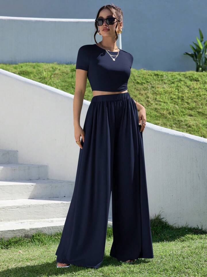 WOMEN’S SUMMER TWO PIECE ROUND NECK OUTFIT