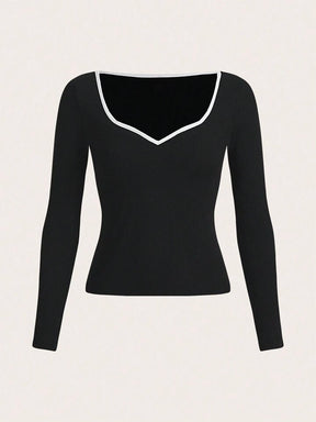 Essence Contrast Binding Sweetheart Neck Tee