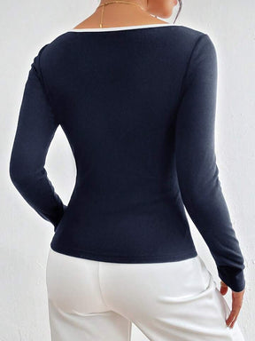 Essence Contrast Binding Sweetheart Neck Tee