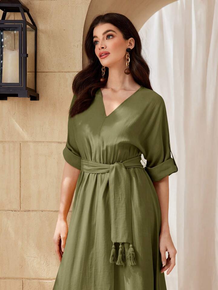 Women's V-Neck Solid Color Waist Belt And Tassel Decorated Elegant Arabic Summer Dress