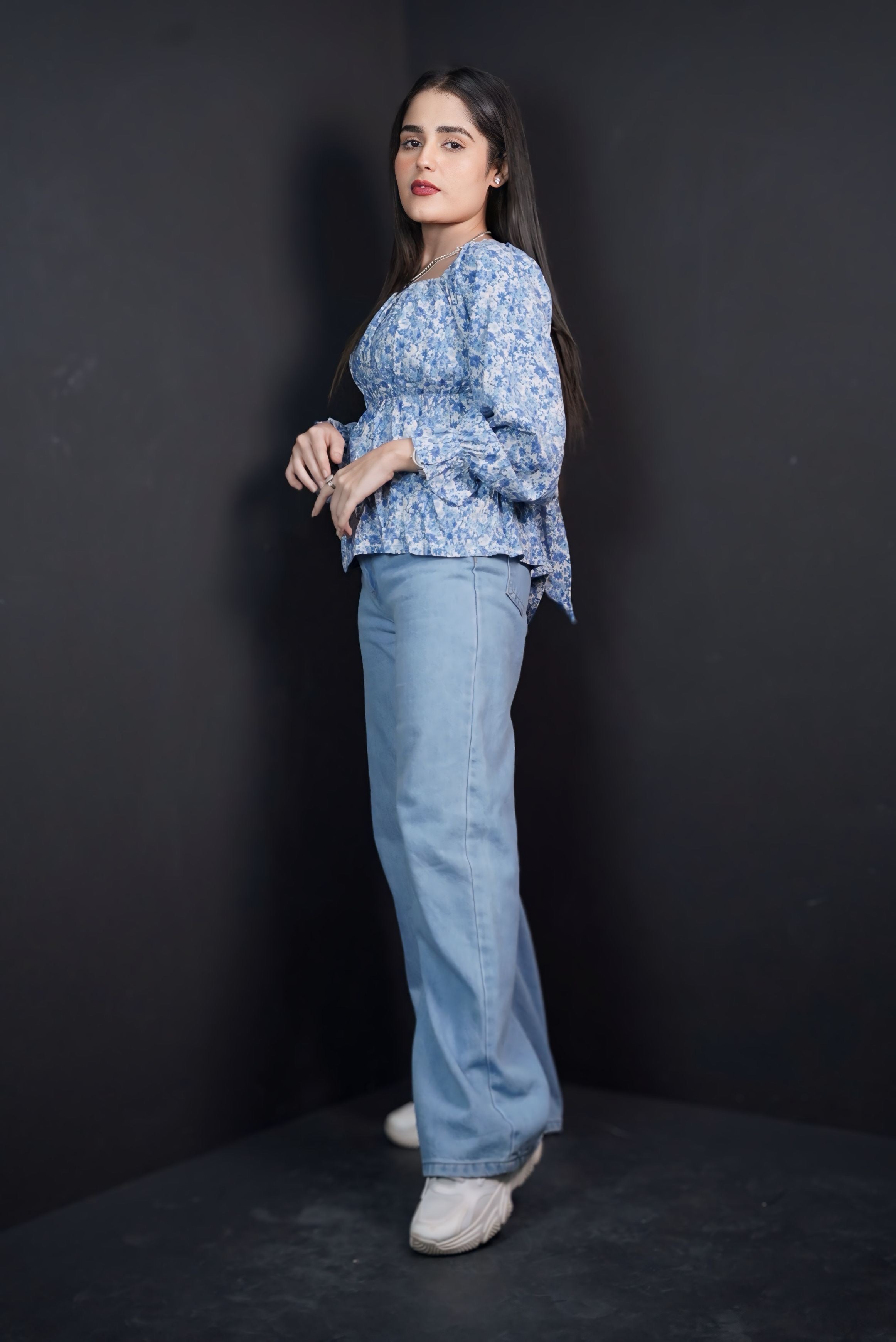 WOMEN DITSY FLORAL BACK BOW SQUARE  NECK FULL SLEEVES TOP